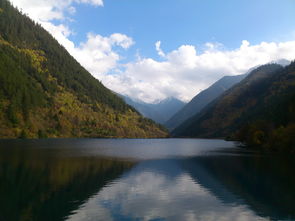 石景山的位置（石景山的位置属于哪）