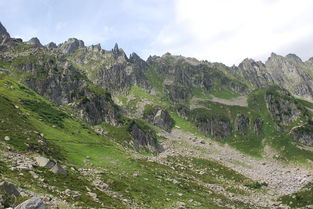 云南旅游自驾攻略必去景点顺序（云南旅游自驾游攻略）